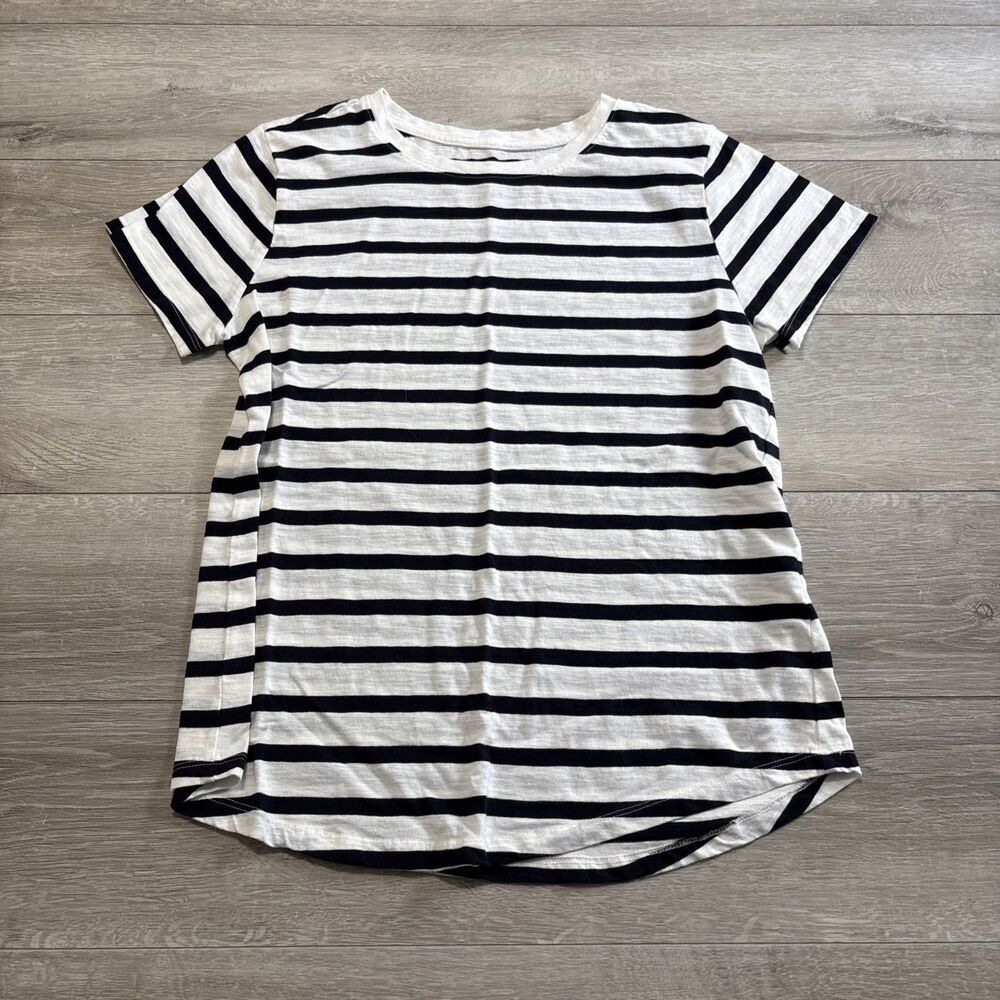 Sonoma Goods for Life Everyday Tee Women’s Medium Navy White Striped T-Shirt